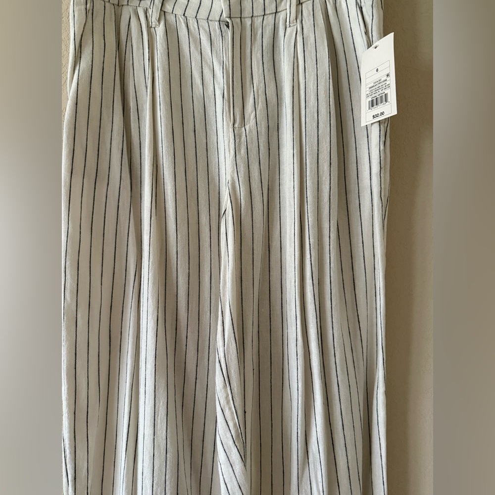 Target White/Cream ‘A New Day’ linen with Black Pinstripes pants